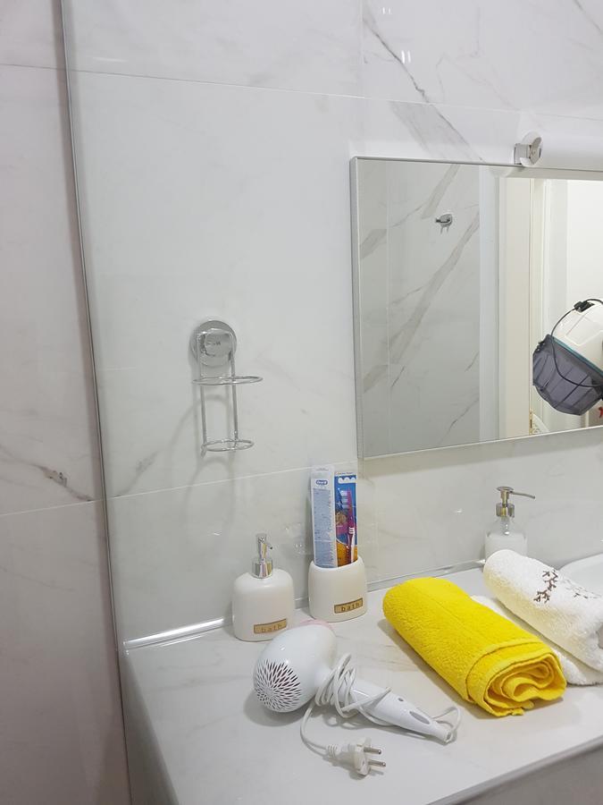Sofia'S Holiday Apartment Vlore Room photo